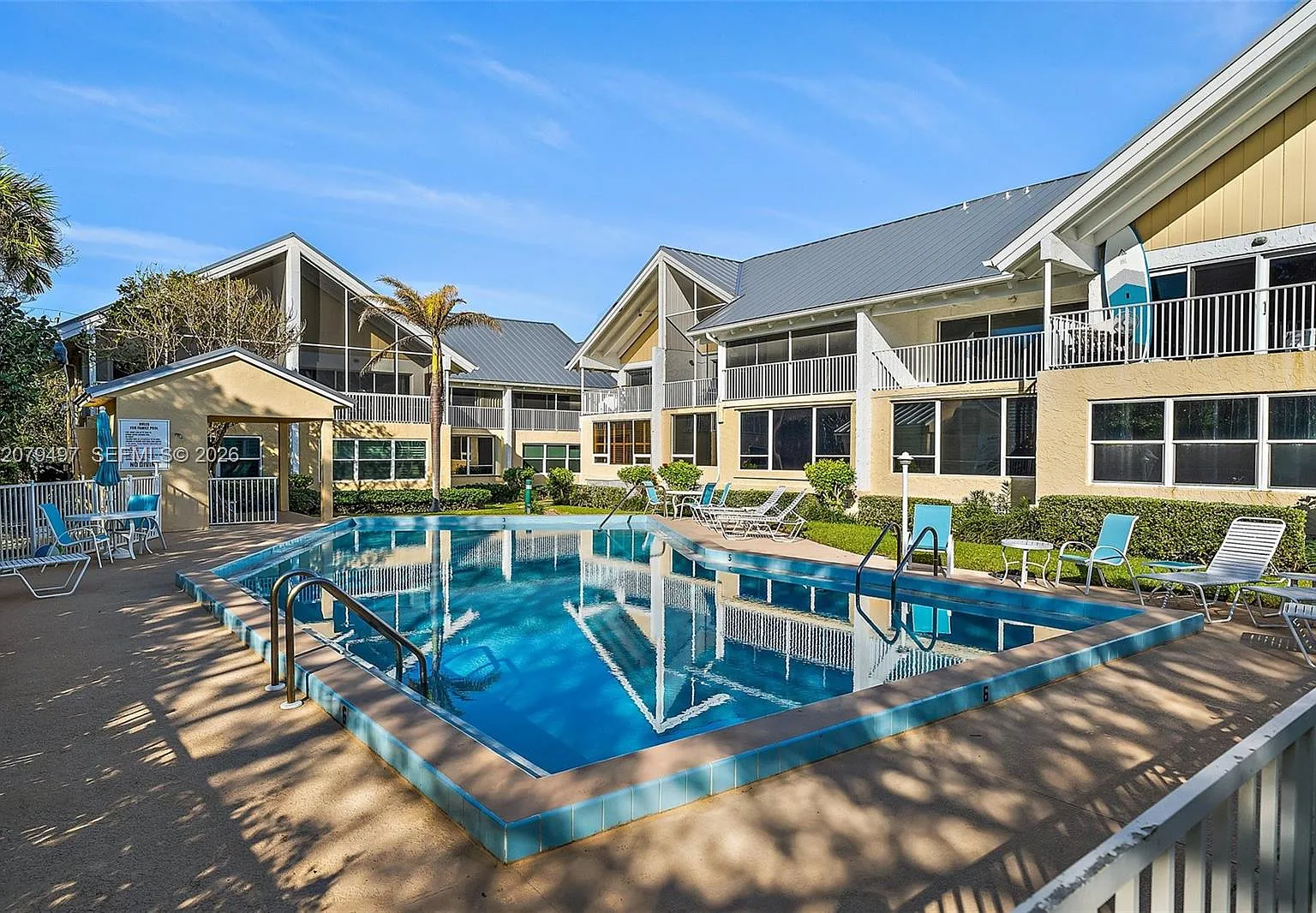 Dunes Club Condo — Photo 2