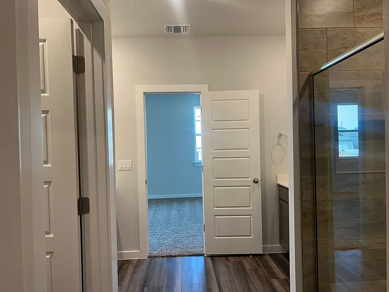 234 Camryn Xing — Photo 27