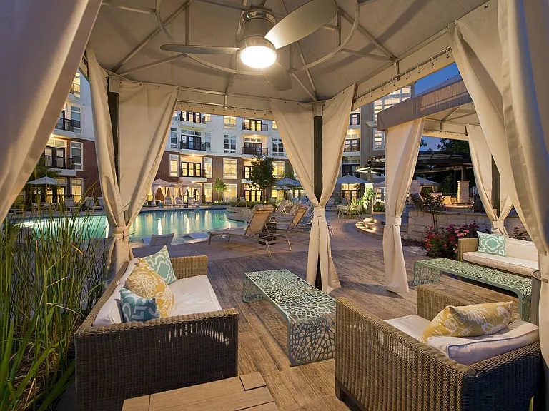 The Belvedere at Springwoods Village Apartments — Photo 25