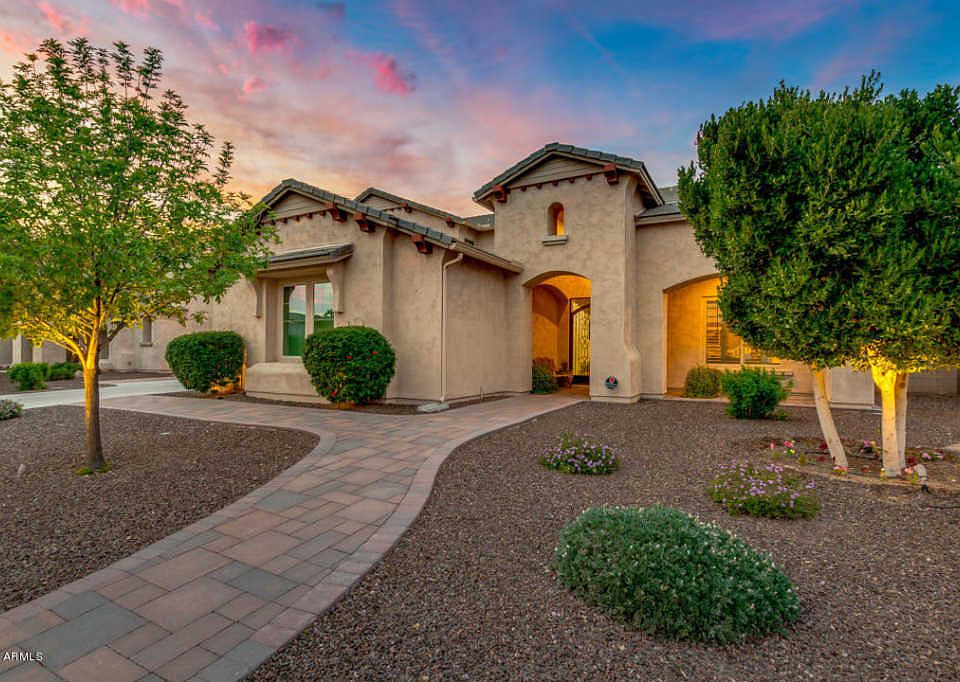 1st image of 3022 E Wildhorse Dr