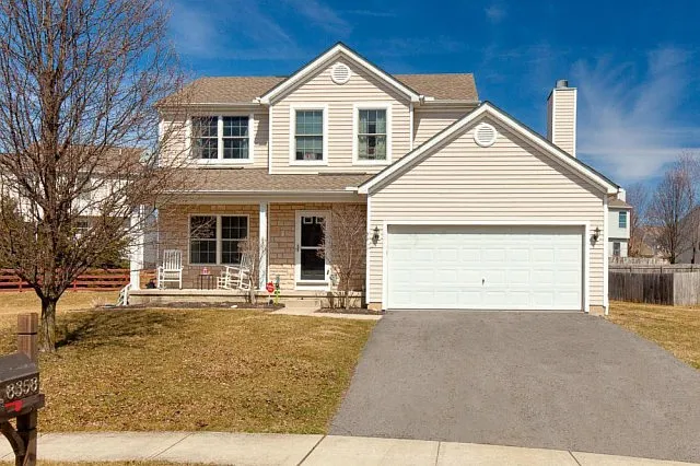 8358 Emerick Close photo 1
