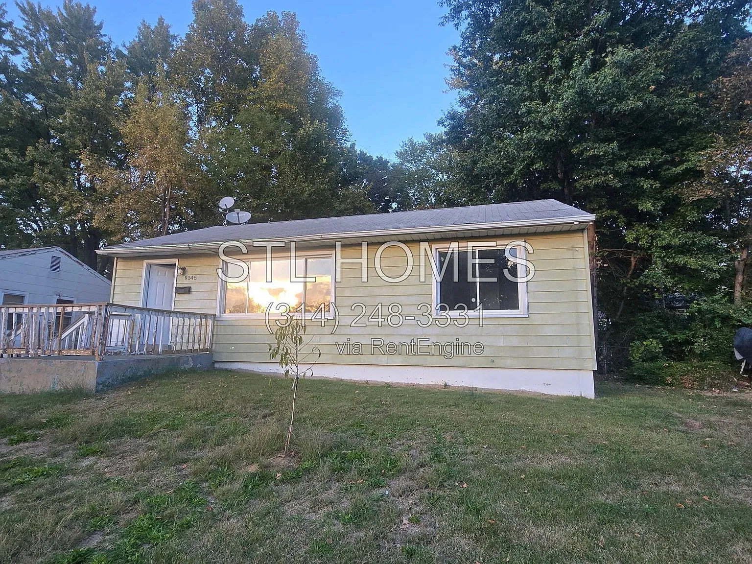 3 bed, 1.0 bath, 888 sqft, $1,195 — Photo 2