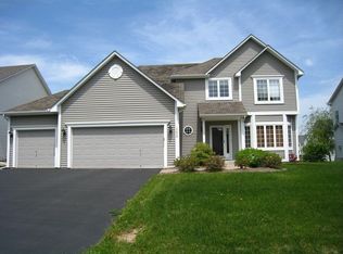 17976 Macintosh Rd, Eden Prairie, MN 55347