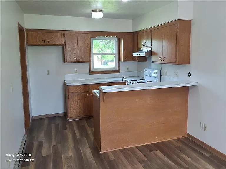 2121 S 15th St — Photo 4