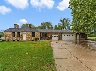 211 SE 27th St, Topeka, KS 66605