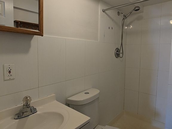 4th image of 25-60 41st St #L3