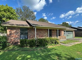 3008 Farmington Rd SW, Decatur, AL 35603