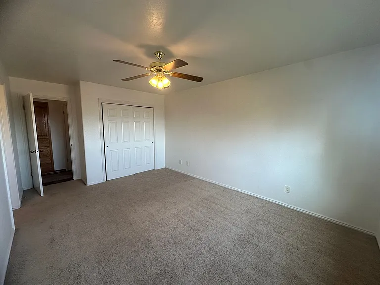 2268 S 2350 E — Photo 26