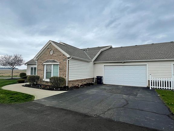 3rd image of 201 Cumberland Meadows Cir