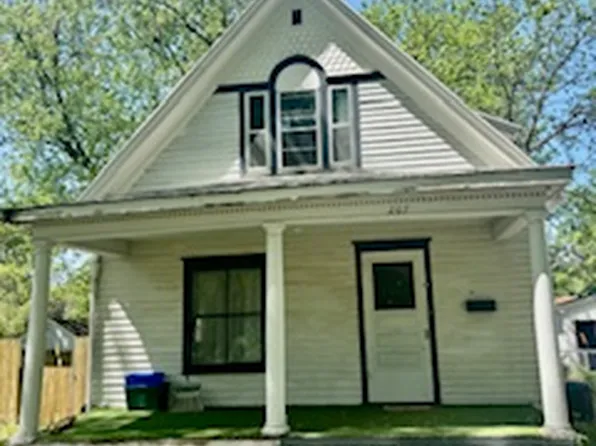 207 S Yale St, Vermillion, SD 57069