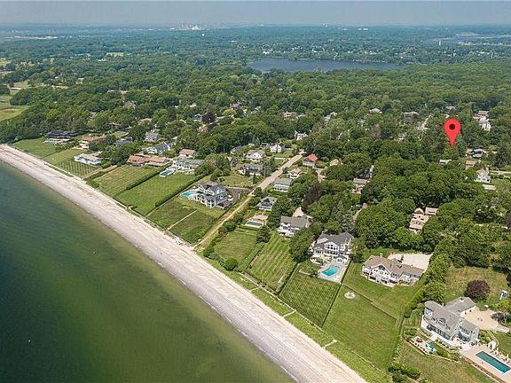 5th image of 15 Governor Bradford Dr