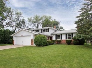 636 S Edson Ave, Lombard, IL 60148