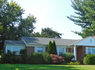 245 Borden Grant Trl, Buena Vista, VA 24416