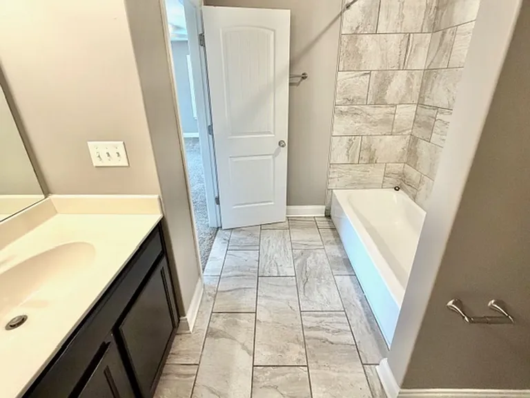 6321 Darwood Dr — Photo 11