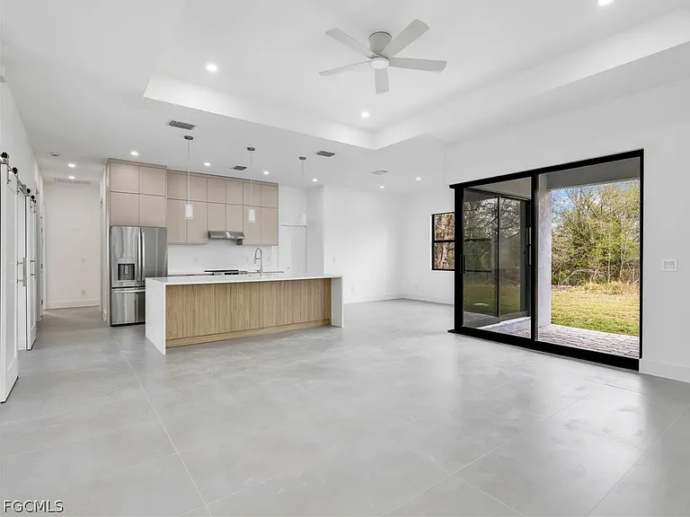 6192 Kambach St — Photo 10