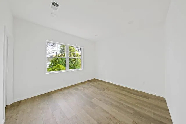 3 bed, $2,800 — Photo 4