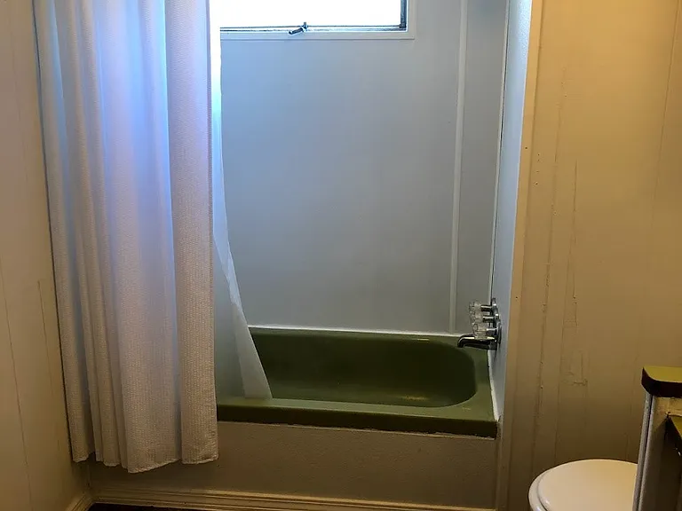 2821 Pearl Ave — Photo 3