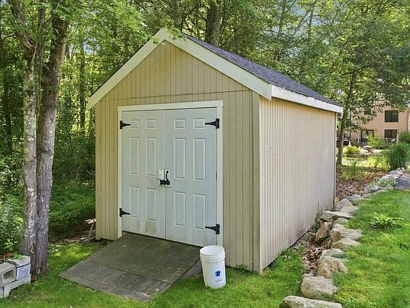 4th image of 292 Tickle Rd