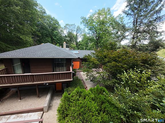 4th image of 1140 Paradise Avenue