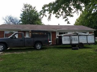 108 N Circlecrest Dr, Louisville, KY 40229