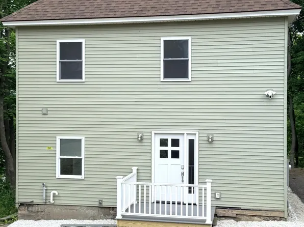 11 Hathaway St, North Adams, MA 01247
