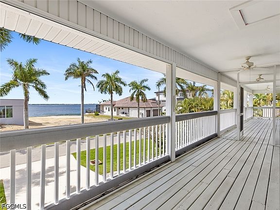 3rd image of 647 Coral Dr