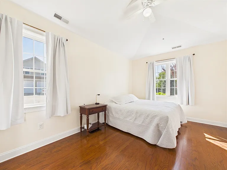 70 Endicott St #106 — Photo 12