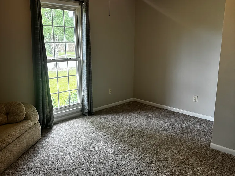 904 Chapel Ridge Dr — Photo 14