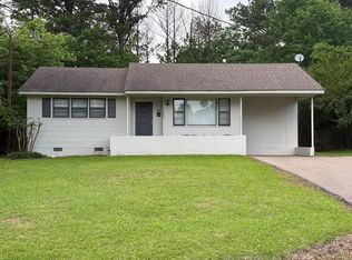 1605 Osborne St, Tupelo, MS 38804