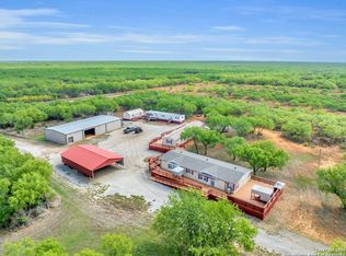 2654 Matthews Rd, Cotulla, TX 78014