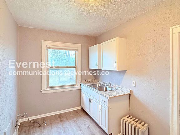 2nd image of 13909 Hartwell St Unit 8