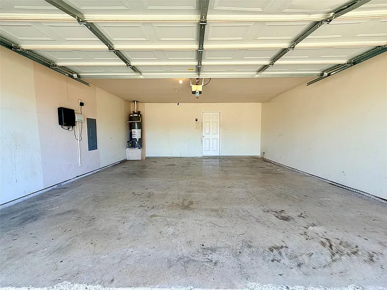 2200 Lookout Ln — Photo 17