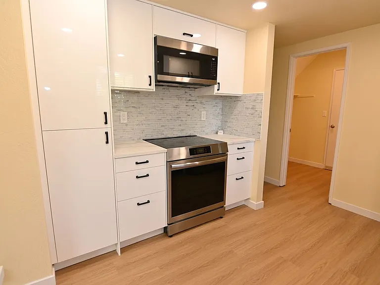 347 W Rincon Ave #E — Photo 10