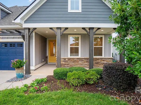 5201 Looking Glass Trl, Denver, NC 28037