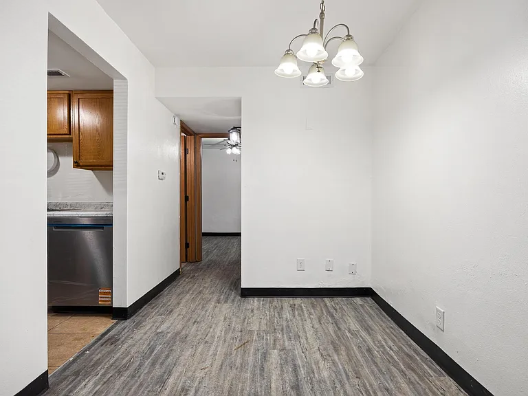 Forest Hills Apartments — Photo 30