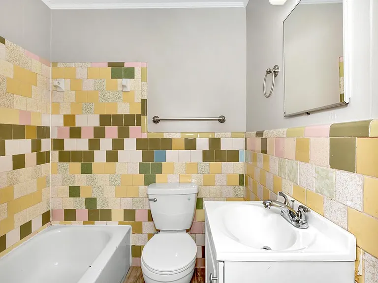512 Oshaughnessy Ave NE #A — Photo 13