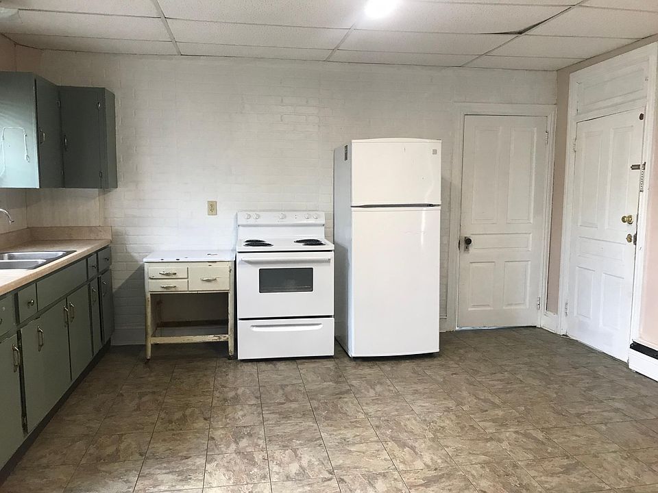 15 S Main St 2, York New Salem, PA 17371 Zillow