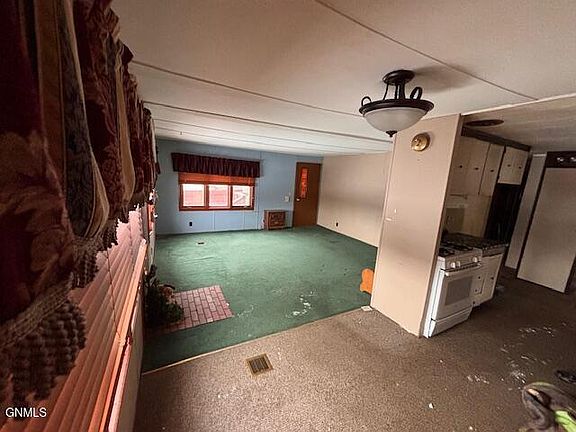 5th image of 314 S Washington St