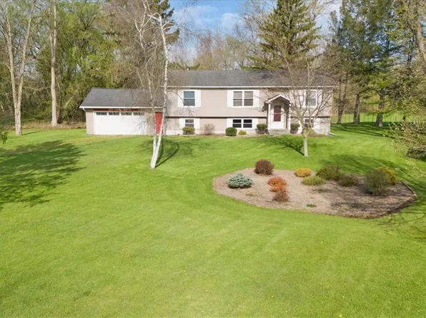 5745 Eddy Ridge Rd, Williamson, NY 14589