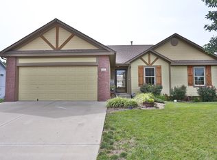 522 Forrest View Ct, Raymore, MO 64083