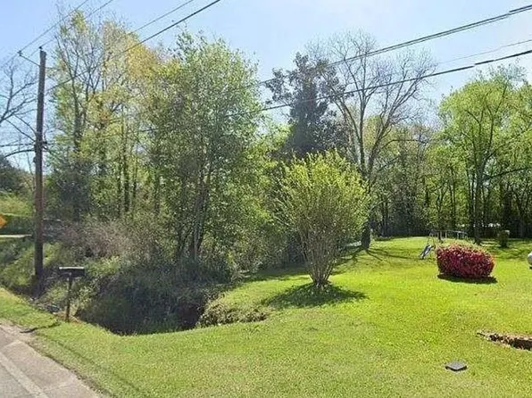 114 SE Coombs Ave #10, Milledgeville, GA 31061