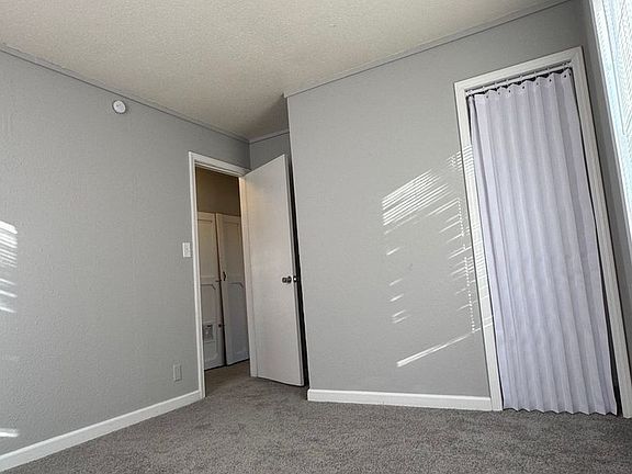 5th image of 2611 S 48th Ter