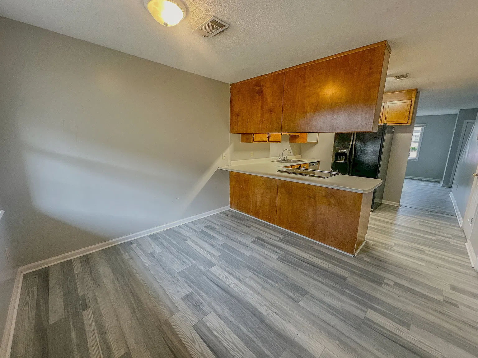 1534 Woodard Drive - Apt B — Photo 4