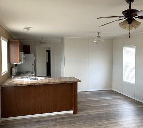 4th image of 471-475 County Road A #3