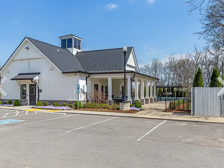 192 Grandstand Blvd — Photo 29