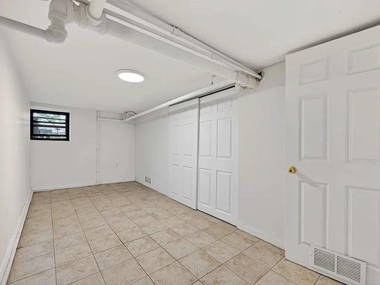 501 Saint Johns Pl #1A — Photo 8