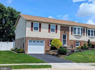 29 Sycamore Ln, Hanover, PA 17331