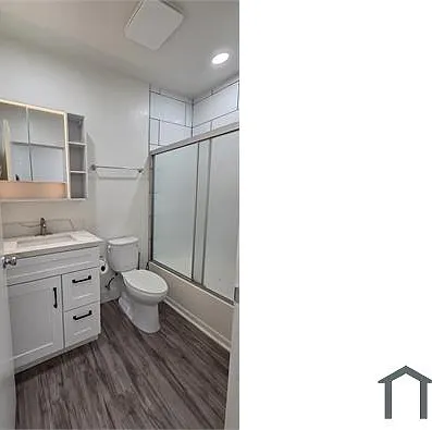 150 1/2 W 83rd St #1 — Photo 9