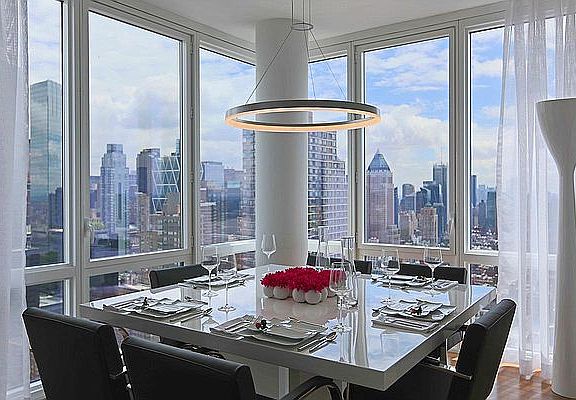 4th image of 160 W 62nd St APT 50C