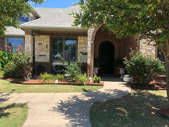3rd image of 3077 Belmont Ln
